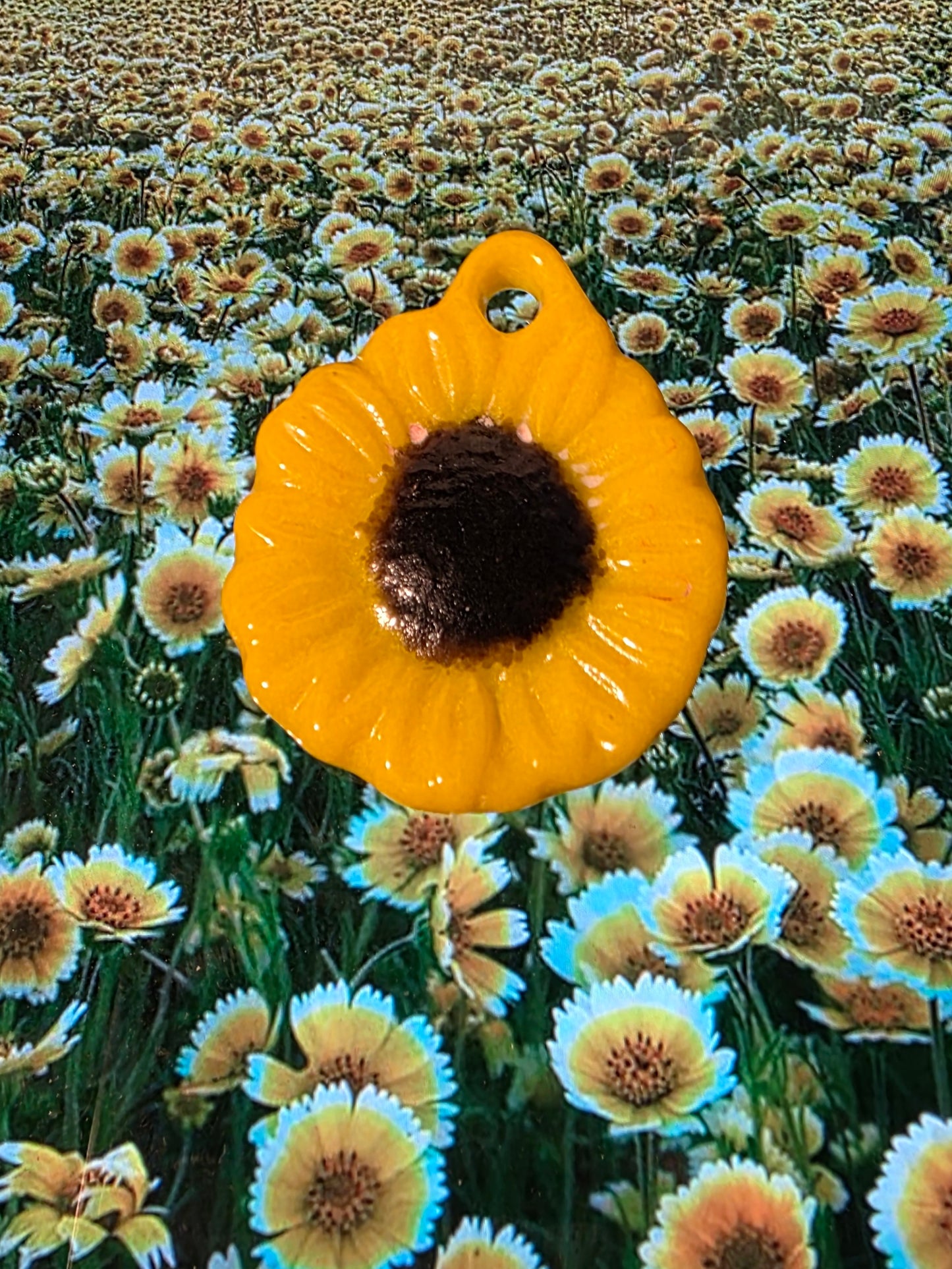 Handcrafted Glass Sunflower Pendant Necklace – Bright & Cheerful Flower Power Accessory
