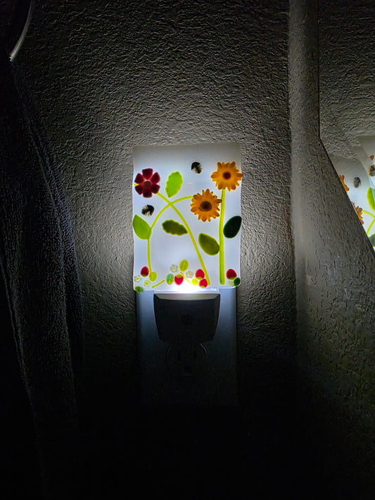 Handmade Fused Glass Garden Nightlight – LED Auto Sensor Flower, Strawberry & Bee Art