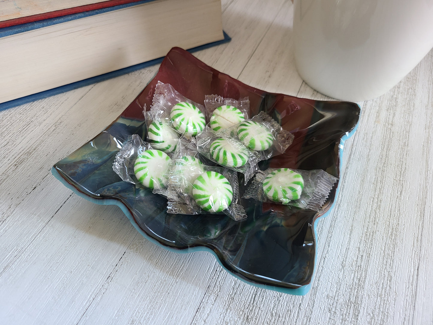 Glass Square Wavy Bowl