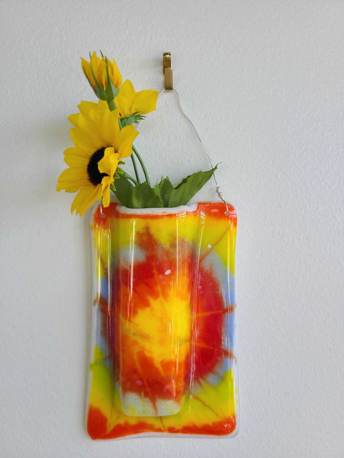 Tie Dyed Pocket Wall Vase.